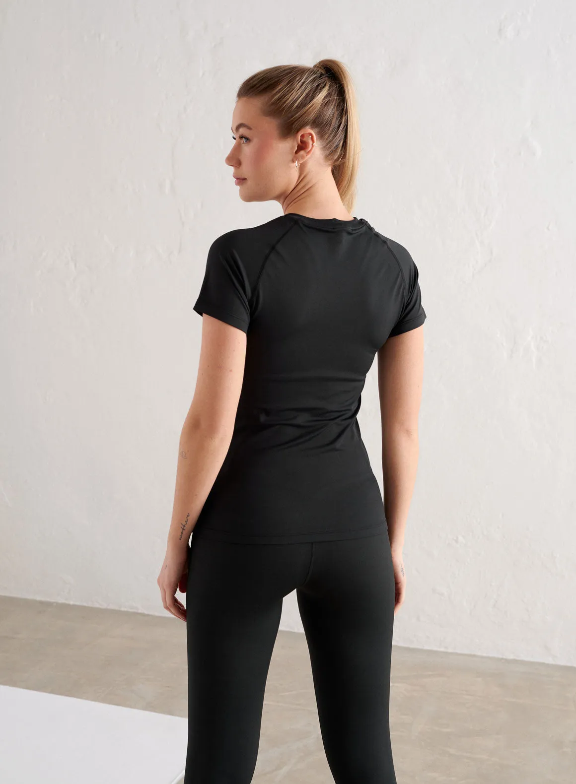 Black Edge Core Short Sleeve
