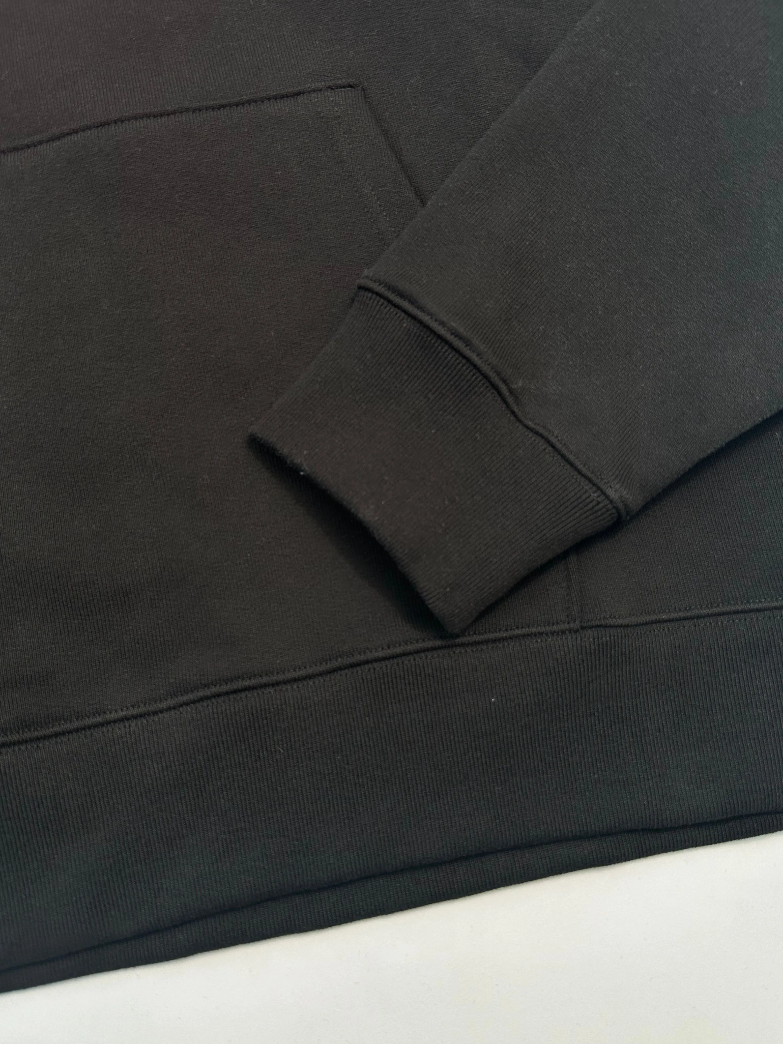 Felpa Paris Classic Hoodie Nera Con Logo Ricamato