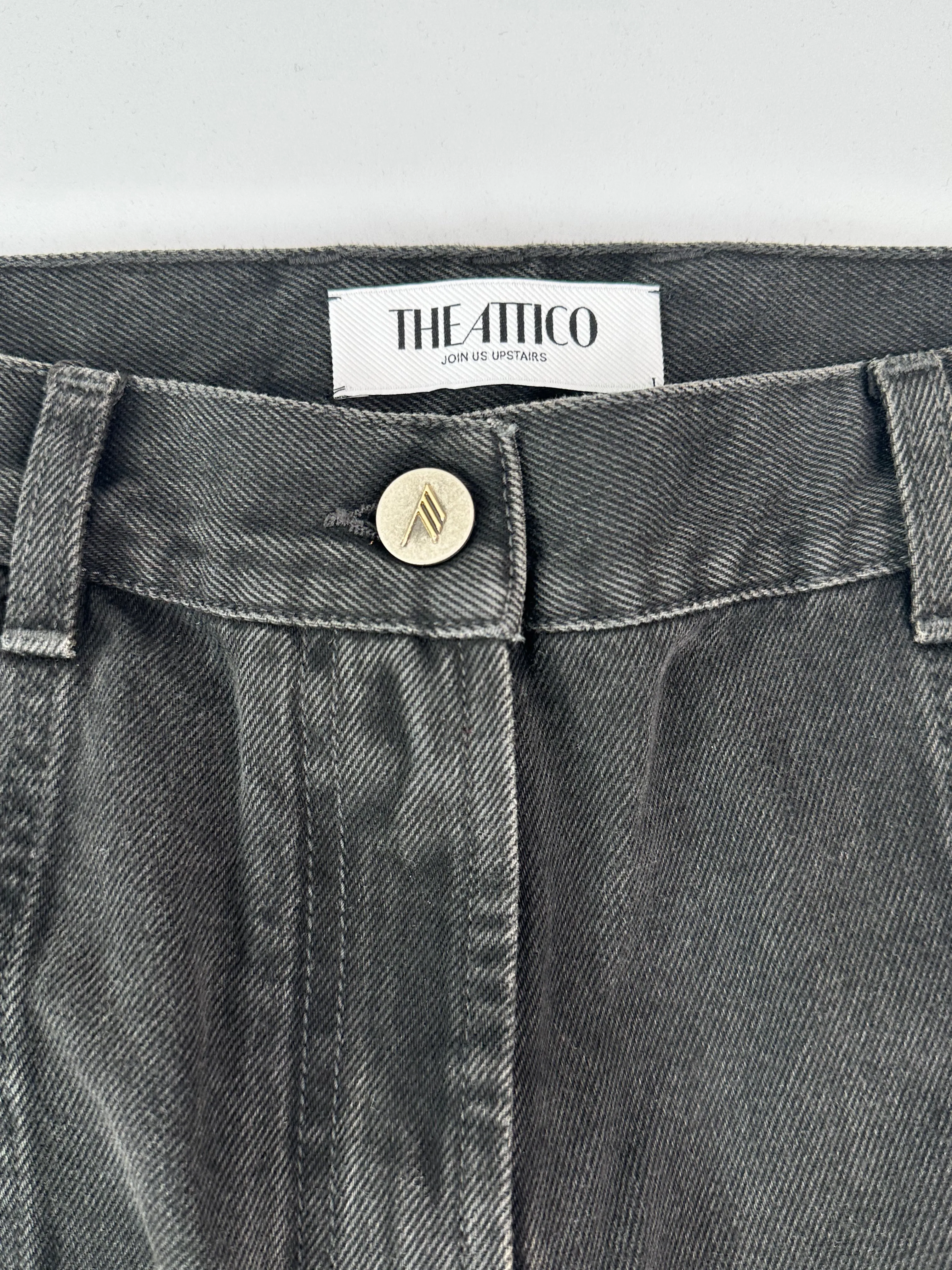 Jeans Neri A Gamba Ampia Con Cuciture Curvilinee