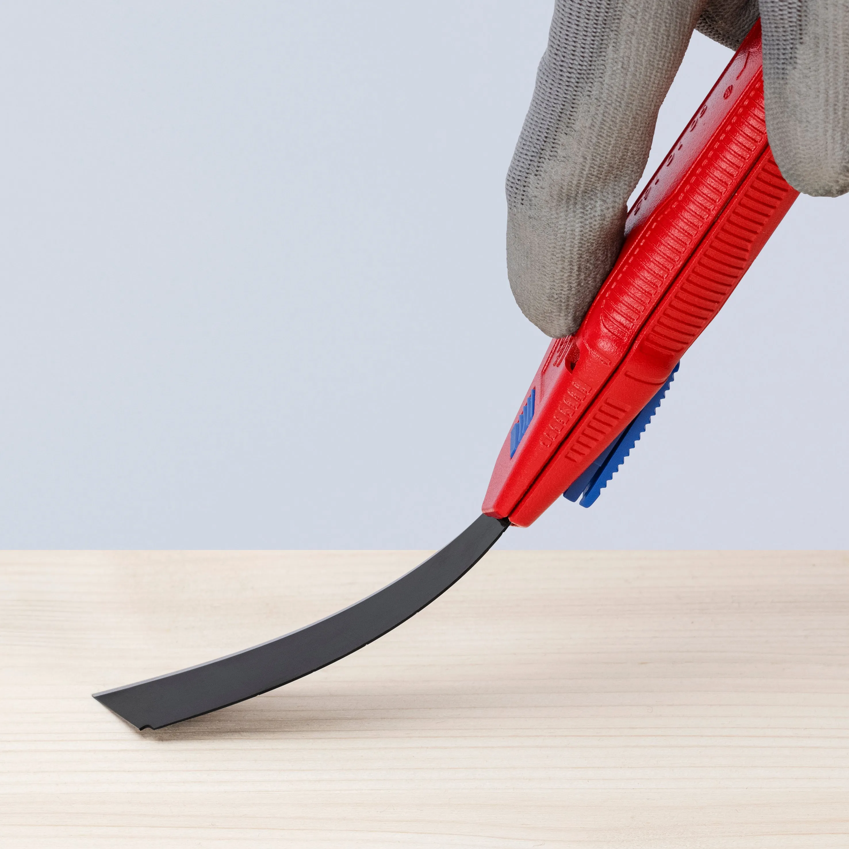 Knipex 9010165BKA - 6 1/2" CutiX Universal Snap Knife