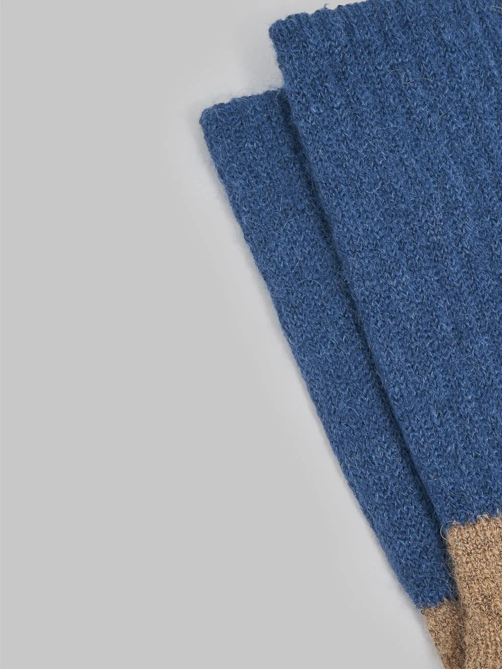 Nishiguchi Kutsushita Mohair Wool Pile Socks Navy